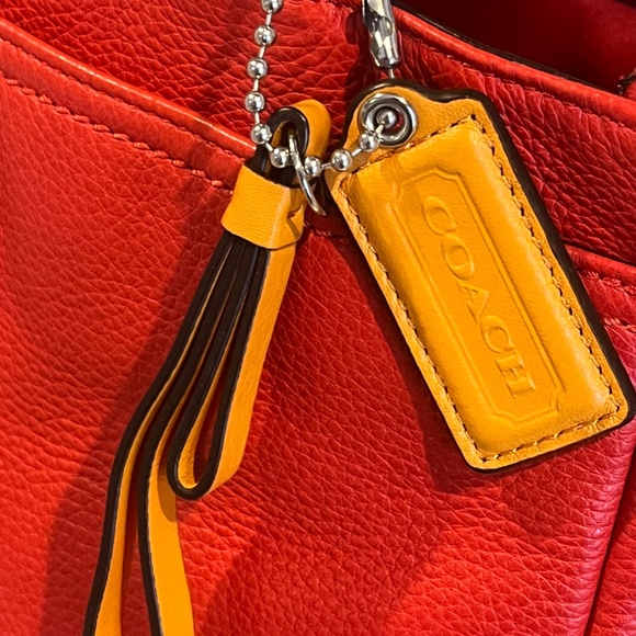 Vintage Coach Park Leather Carryall - Picture 15 of 17